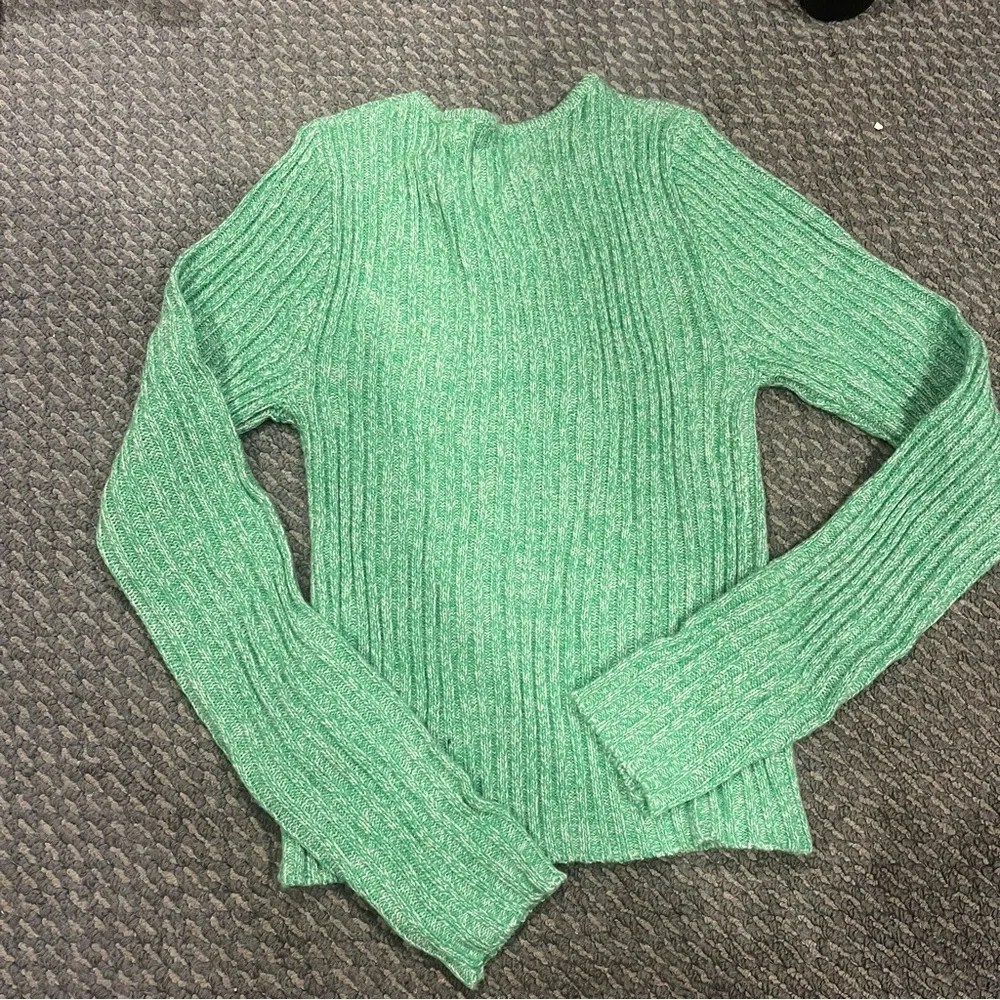 ASOS Design Petite Green Knotted Cutout Floral Long Sleeve Sweater - Picture 9 of 9